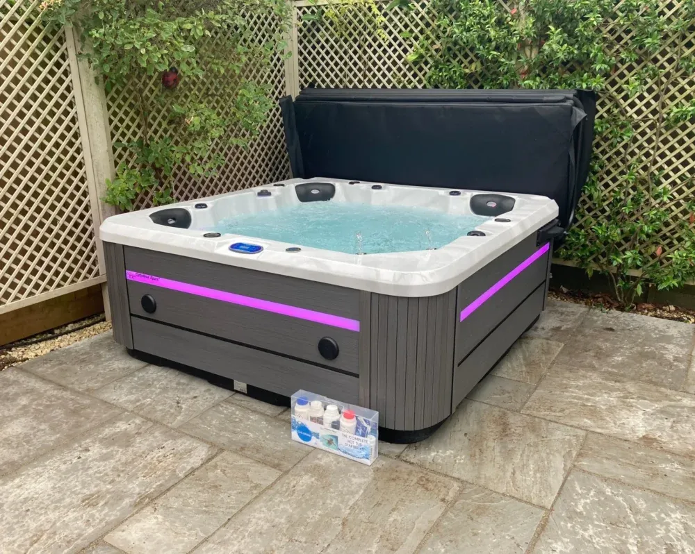 CX-5 Hot Tub - Image 4