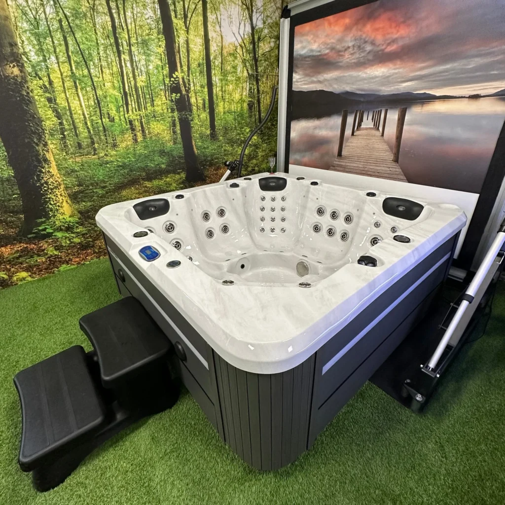 Catalina Spas CX 5 Hot Tub Suffolk Hot Tubs