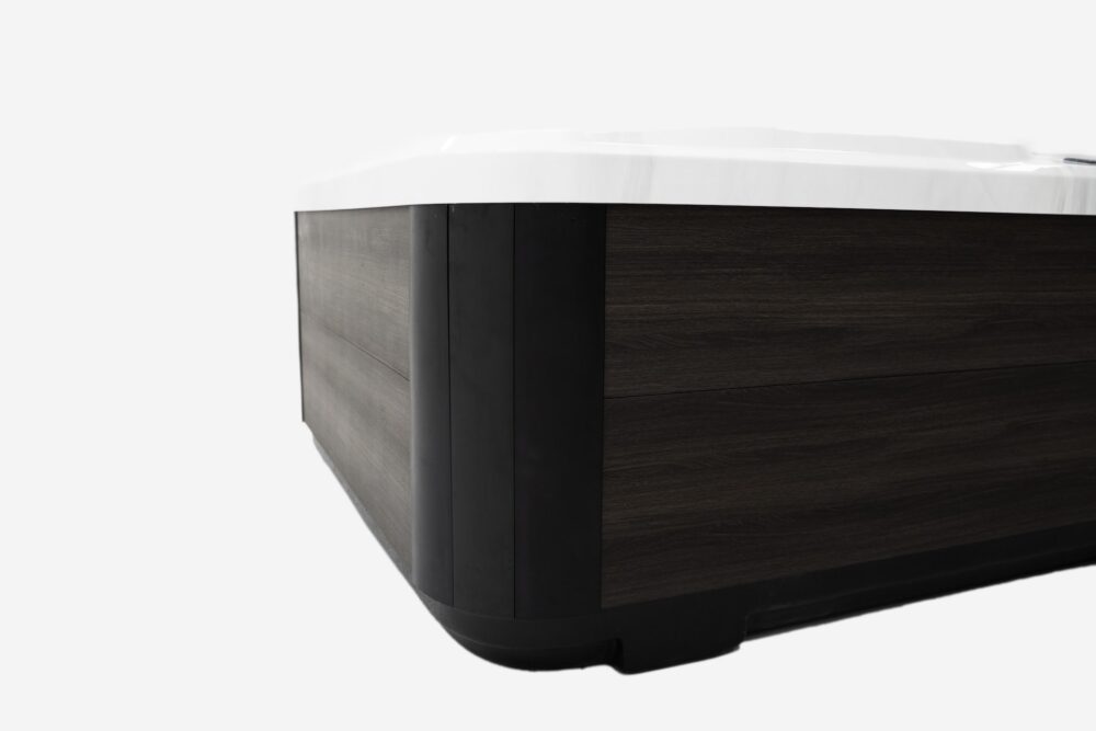 The Lark Hot Tub - Image 12