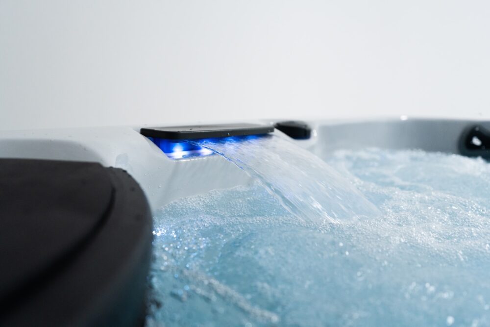 The Deben Hot Tub - Image 3