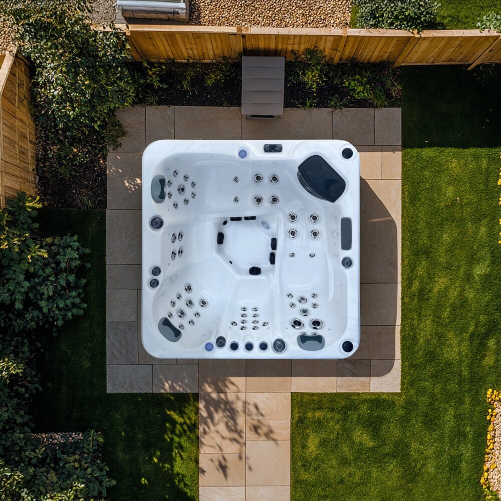 The Deben Hot Tub - Image 8