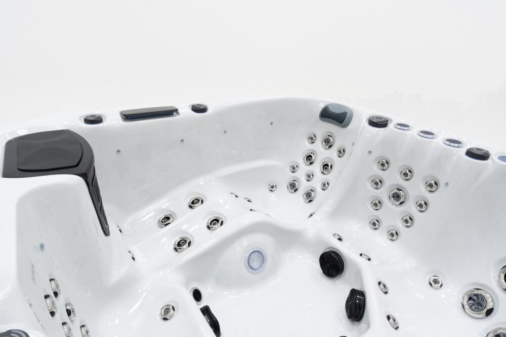 The Stour Hot Tub - Image 10